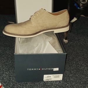 Mens Tommy Hilfiger Gentry, light natural, size 11 1/2, New